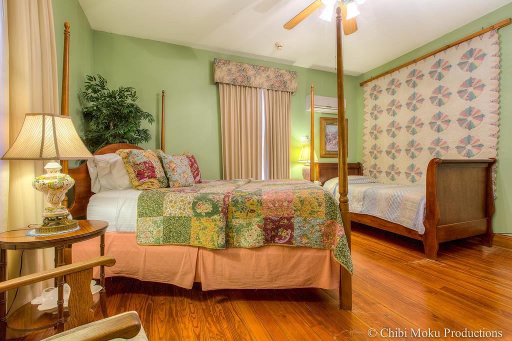 Sweetwater Branch Inn Gainesville Szoba fotó